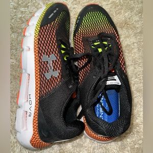 Under Armour HOVR Infinite 'High-Visibility Yellow’.